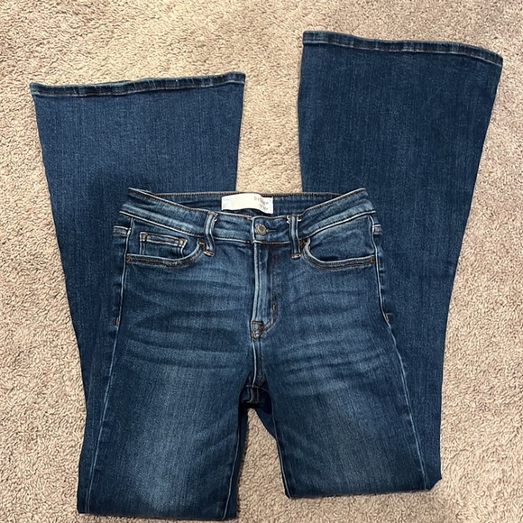 bridge by gly Denim - Buckle Bridge by Gly Hudson Mid-Rise Super Flare Jeans Size  27